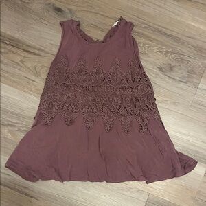 Orange Creek Mauve Lace sleeveless top